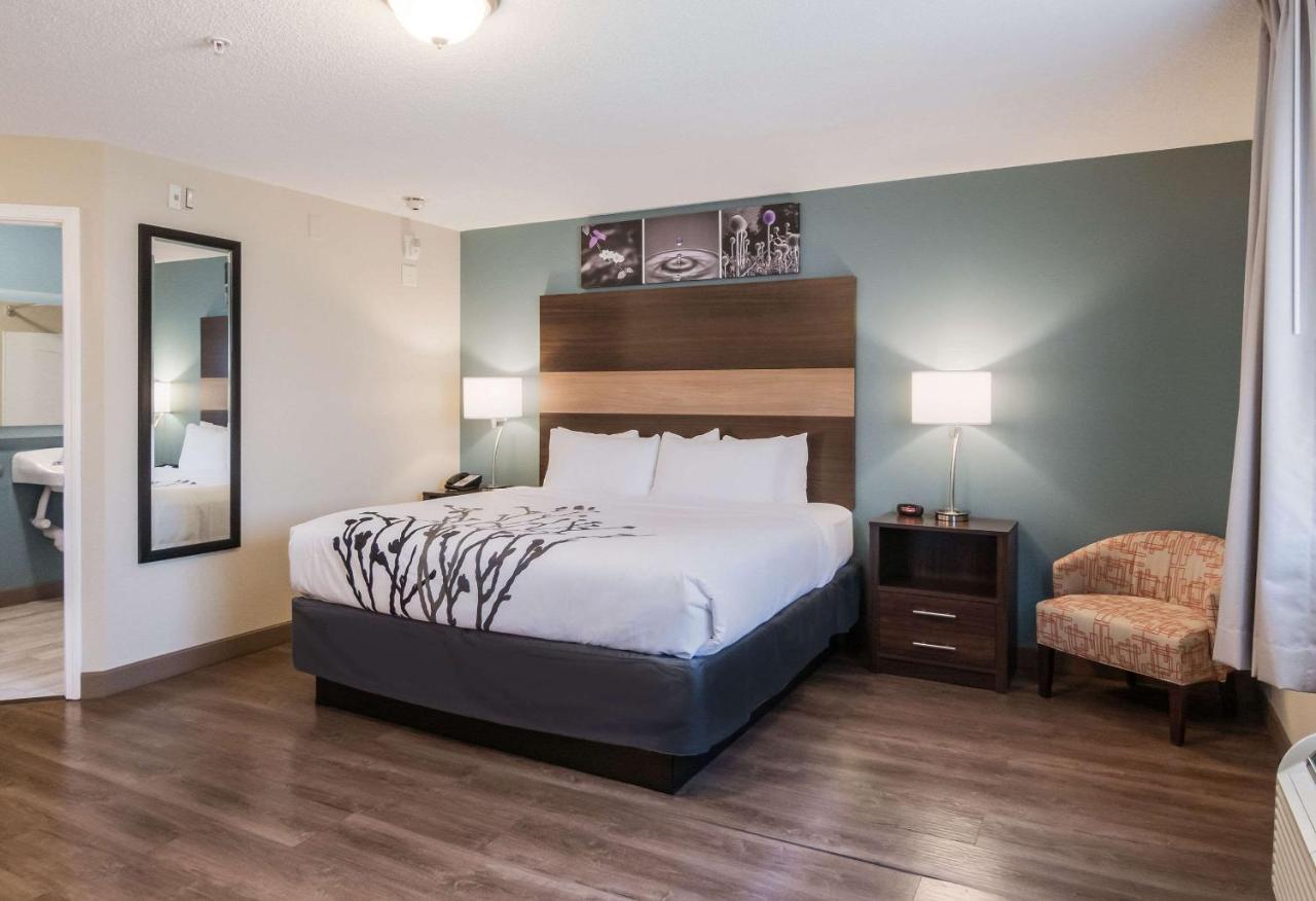 Sleep & Near Benning Hotel